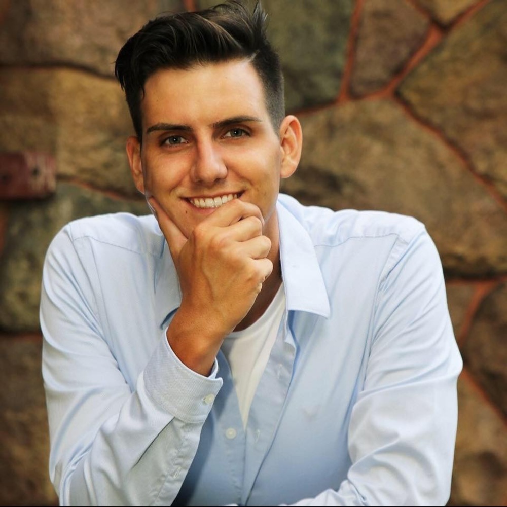 Meet your Posher, Brandon